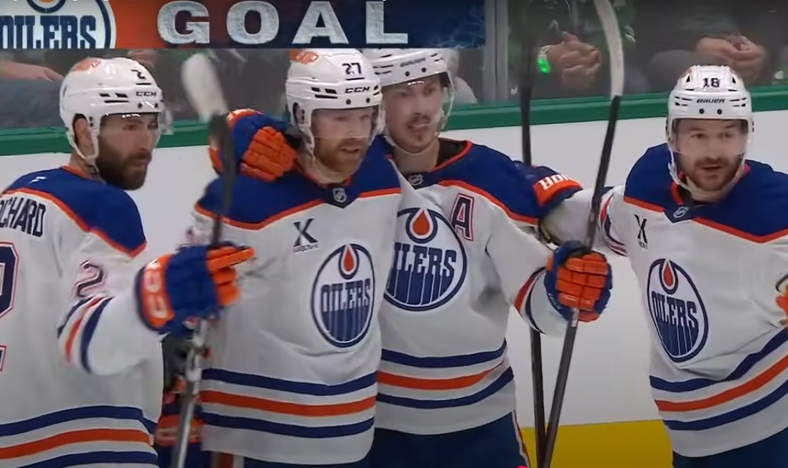 Séries en bref : les Oilers blanchissent les Stars et nivellent la série