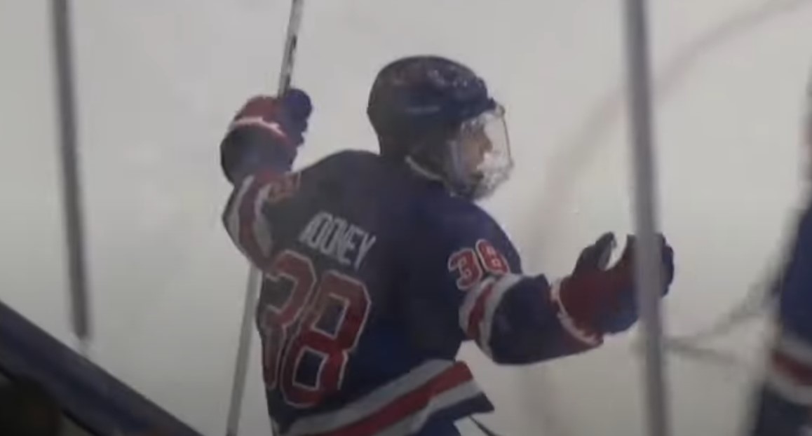 4e ronde : le CH repêche John Mooney, un (très petit) centre