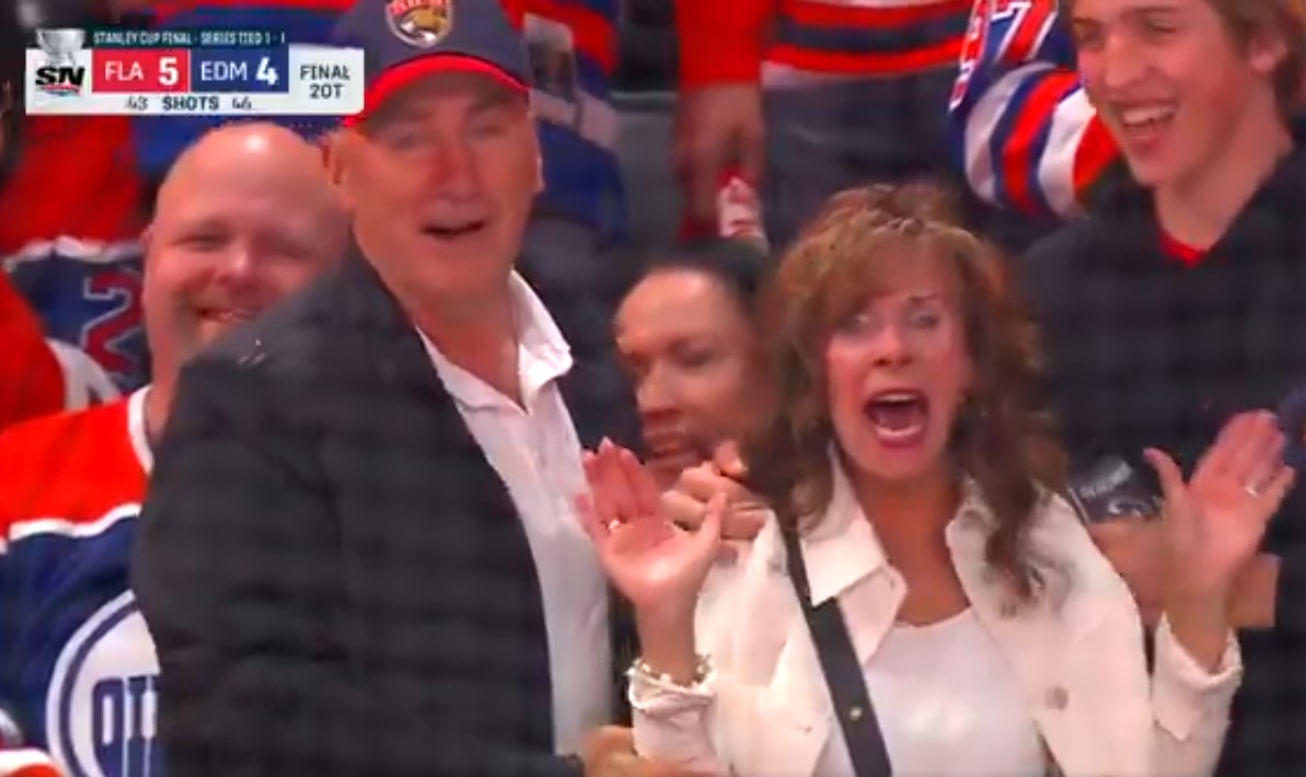 Brad Marchand sur sa mère : « c'est le genre de mère à qui il faut mettre une muselière »