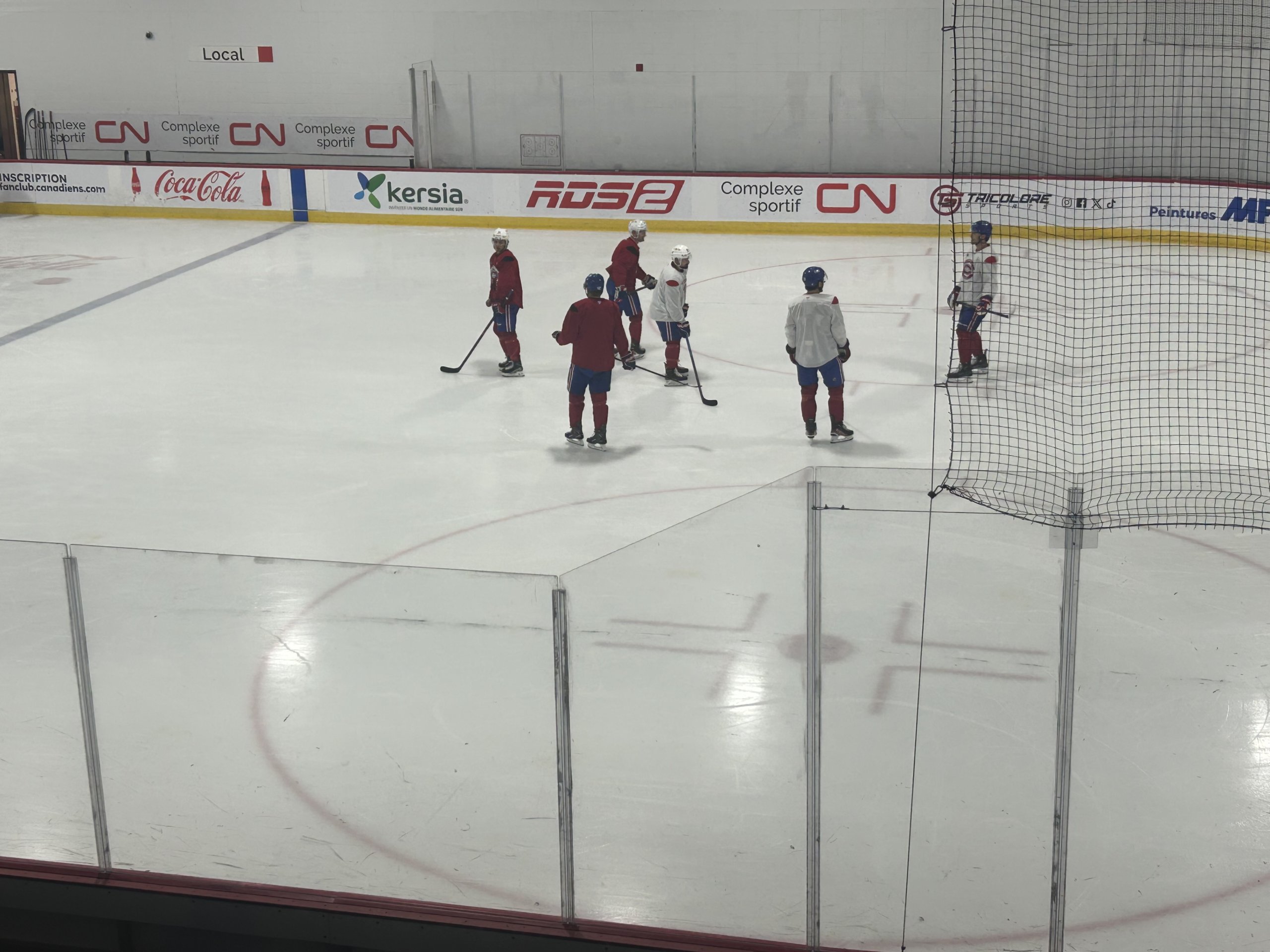 Patrik Laine : encore une fois le premier à sauter sur la patinoire ce matin