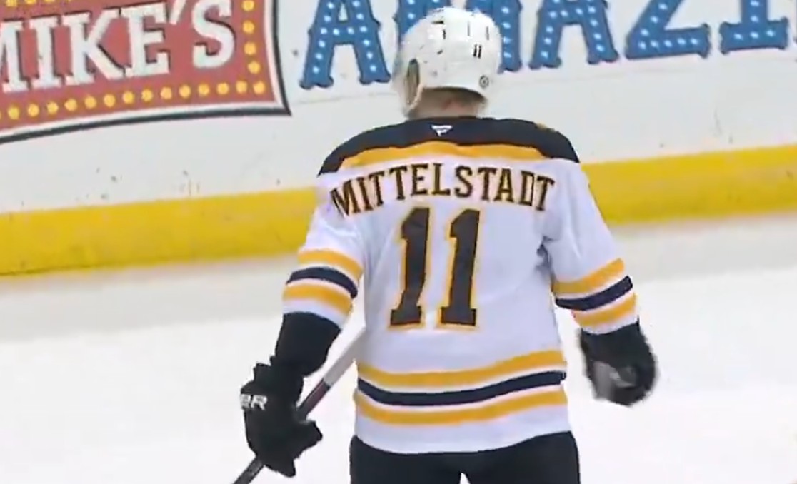 Bruins : Casey Mittelstadt (dont le frère appartient au CH) pourrait être échangé sous peu