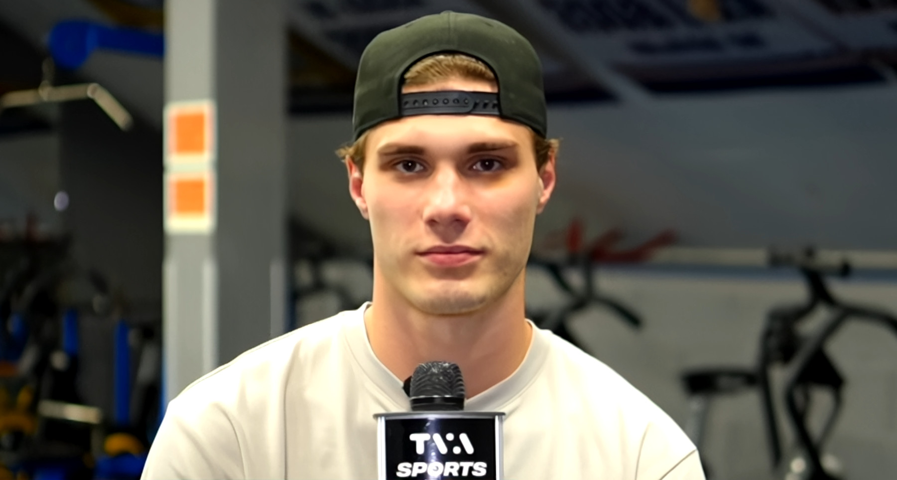 Juraj Slafkovský : « L'objectif, c'est les séries, mais on veut aussi se rendre loin en séries »