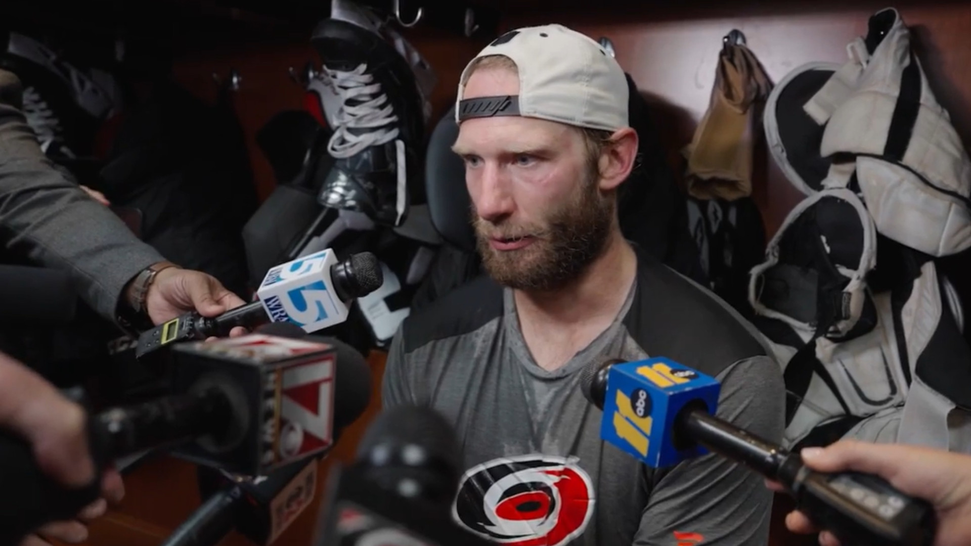 Jordan Staal : «Tout le monde fait des erreurs, je suis allé en prison»