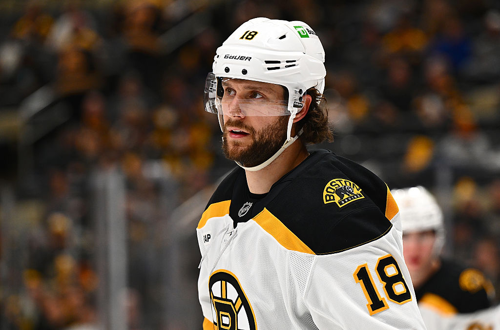 Pavel Zacha officiellement disponible, selon Frank Seravalli