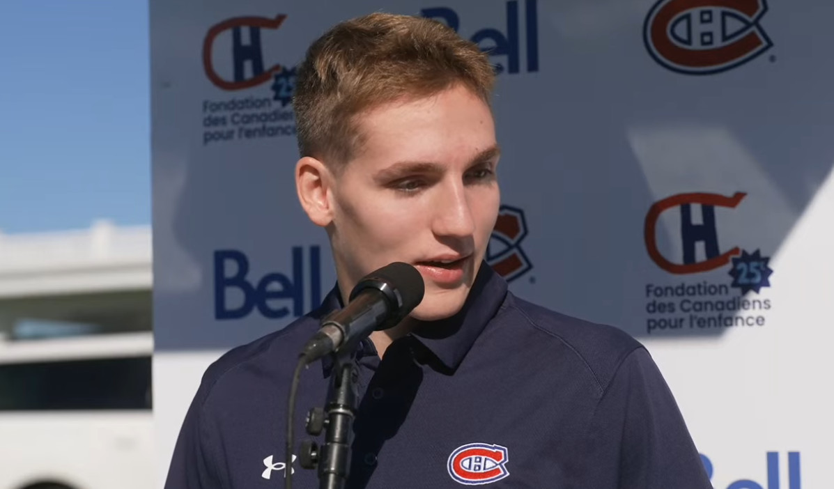 Olympiques : Lane Hutson ajouté à la liste préliminaire des États-Unis