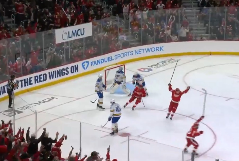 Top-5 : les Red Wings effacent un déficit de quatre buts et l&#039;emportent