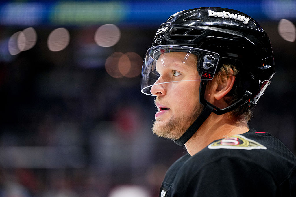 Arthur Kaliyev est accusé d&#039;avoir volé plus de 50 000 $ à son ex copine et ses anciens coéquipiers