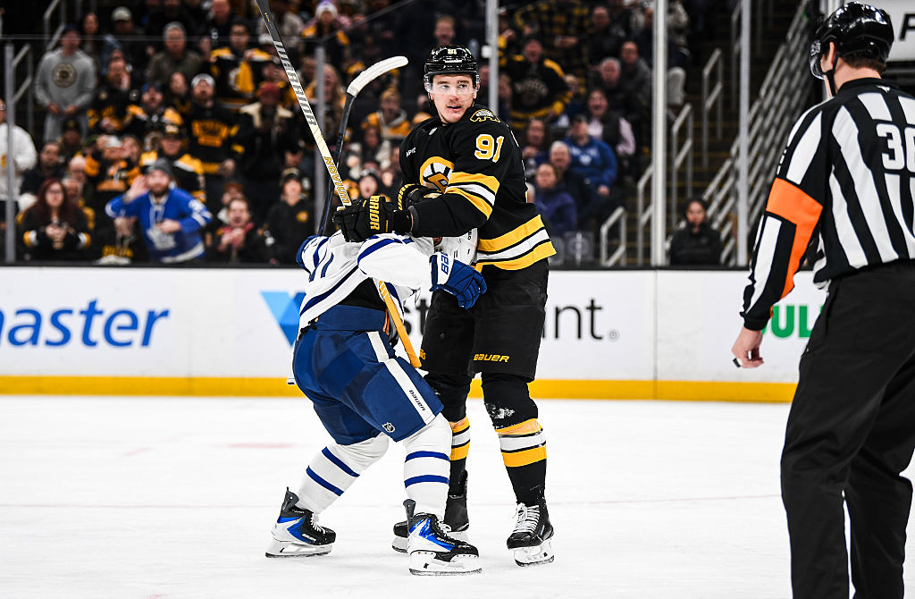 Rien ne va plus à Toronto (et Max Domi a voulu se battre avec le géant Nikita Zadorov)