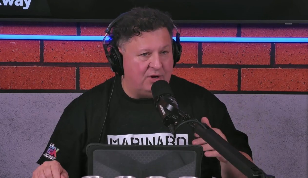 Trios du CH : Tony Marinaro appelle un McDonald&#039;s pour trouver de l&#039;aide