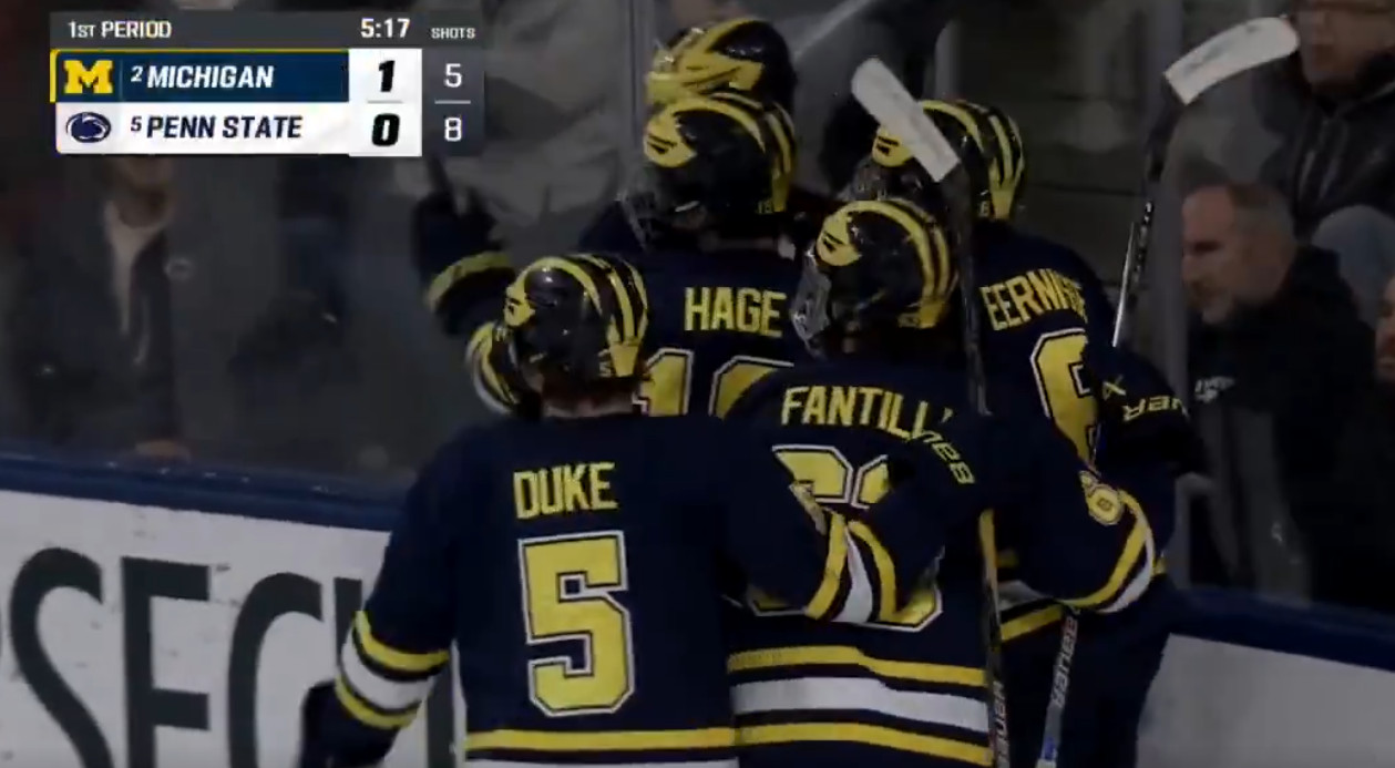 Deux points pour Michael Hage dans une victoire écrasante contre Penn State