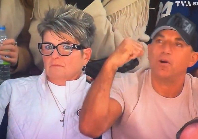 Florian Xhekaj : une maman inquiète, un médaillon perdu et une blessure de guerre