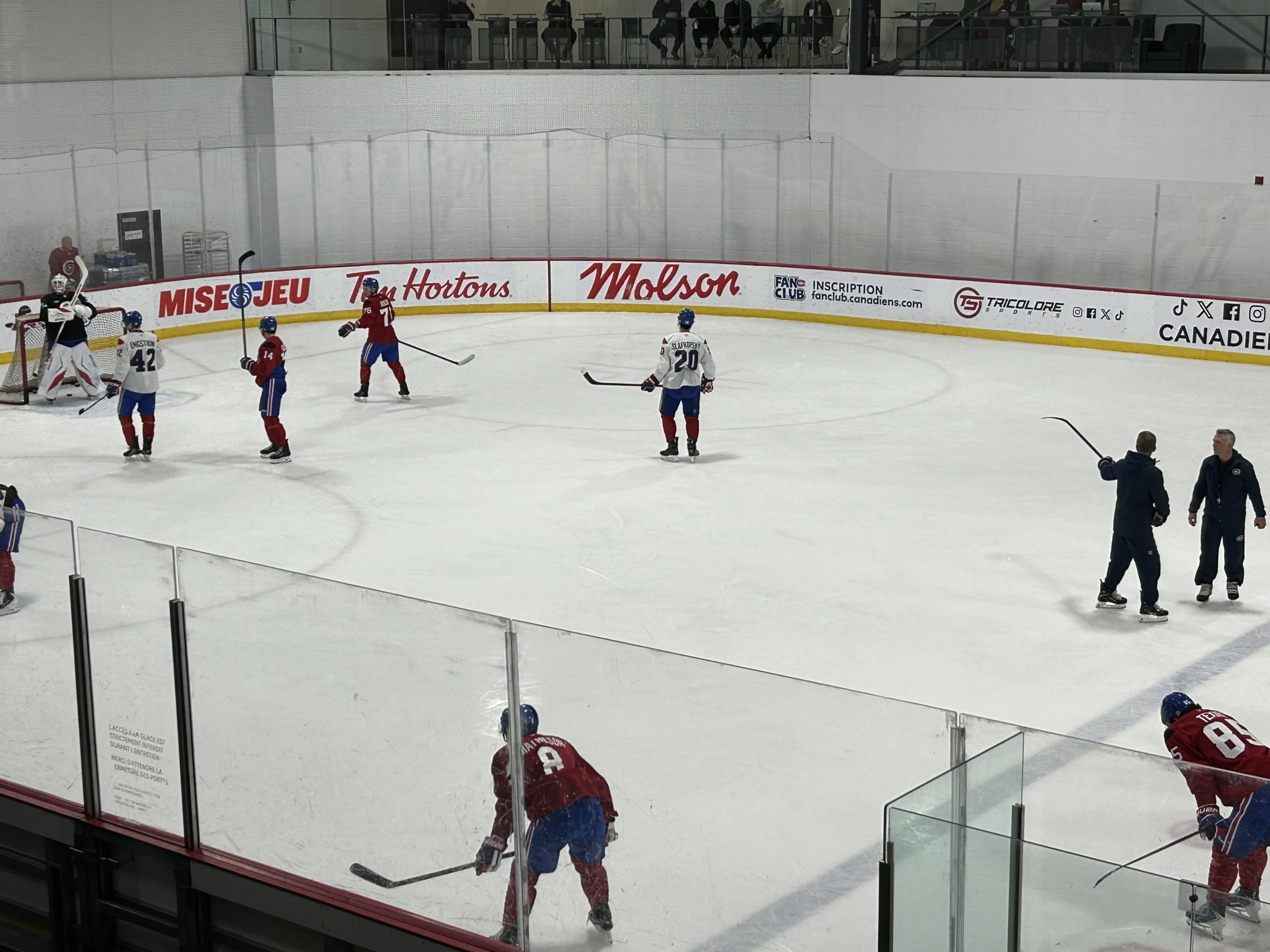 Juraj Slafkovsky a perdu son poste sur le premier trio