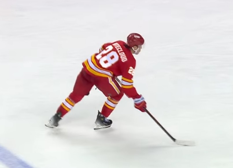 Zach Whitecloud : une bien meilleure alternative que Rasmus Ristolainen