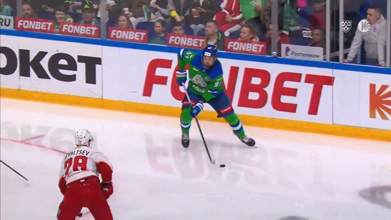 Un premier point en séries pour Alexander Zharovsky