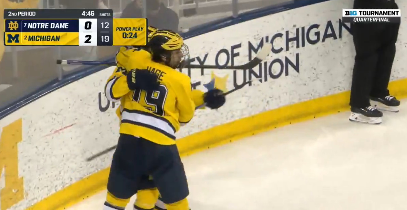 Big Ten : un match de quatre points pour Michael Hage