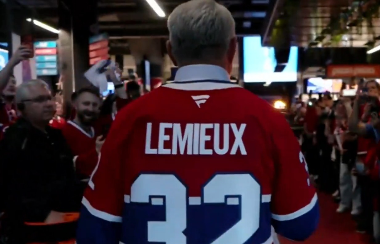 Donald Trump rend hommage à Claude Lemieux