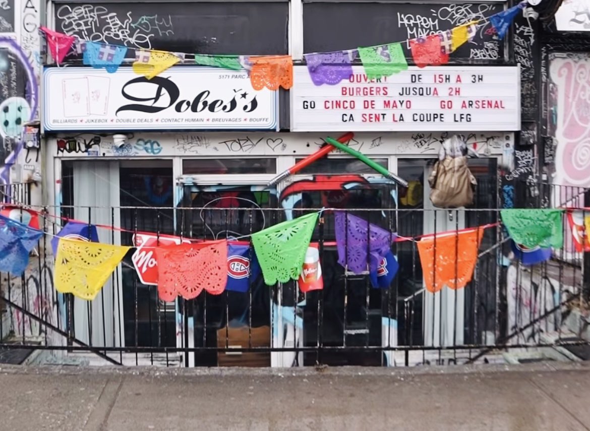 Le bar Double's change de nom pour Dobes's