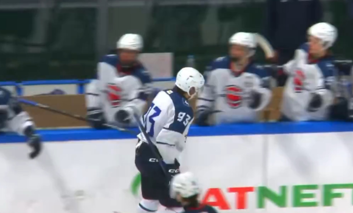 Meilleurs espoirs : Grant McCagg place aussi Gleb Pugachyov devant Alexander Zharovsky