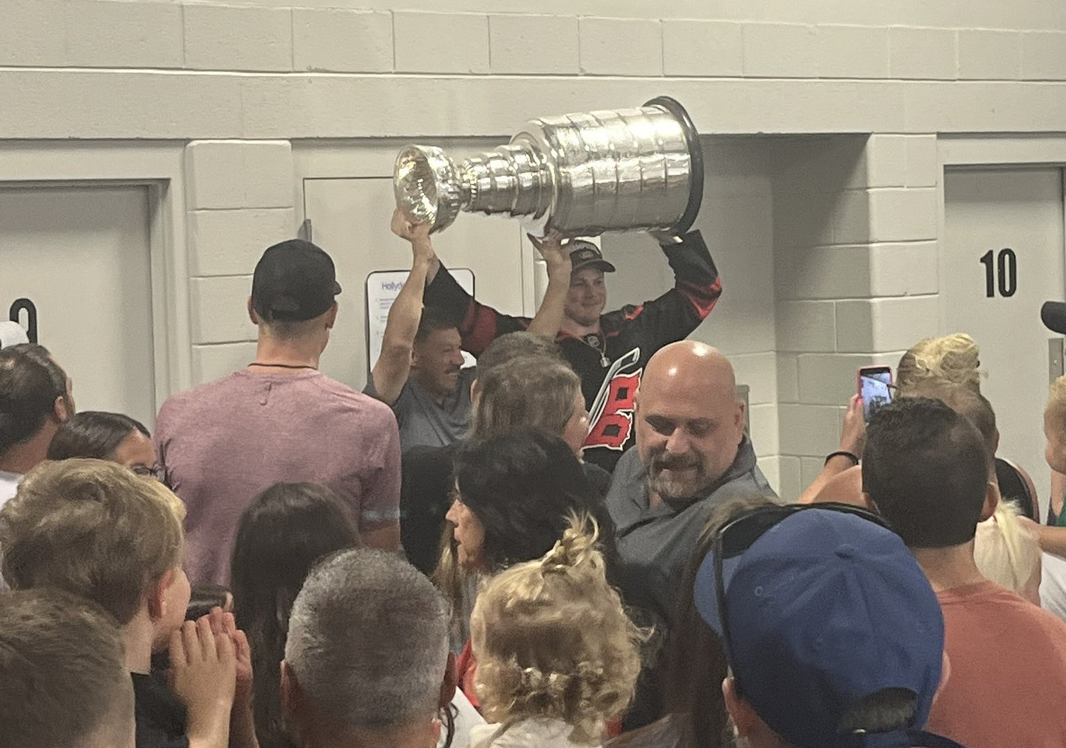 Eric Robinson a invité Guy Gaudreau pour sa journée avec la Coupe Stanley