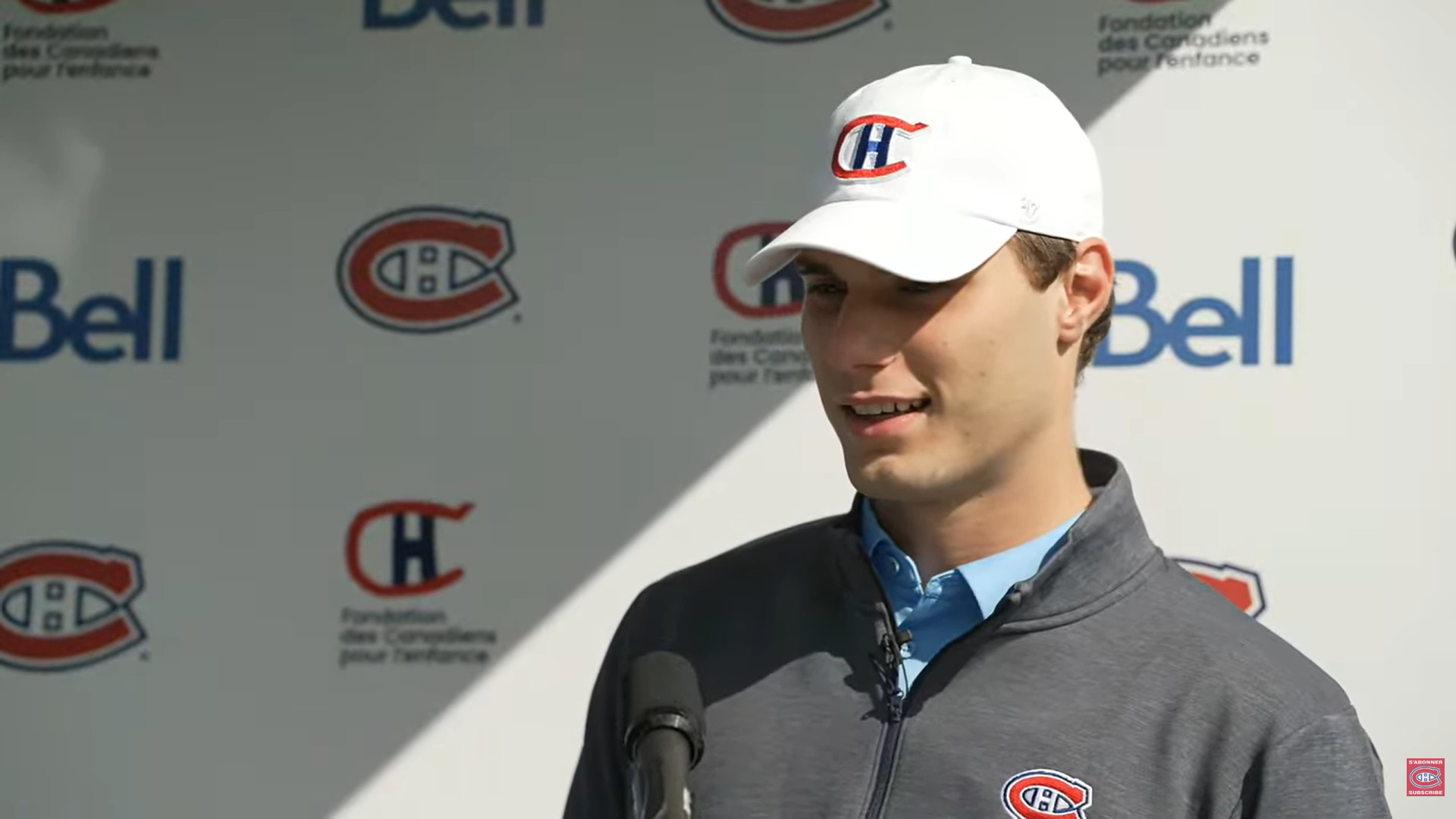 "Ses couilles sont plus grosses" : Juraj Slafkovsky sur la progression d'Adam Nicholas