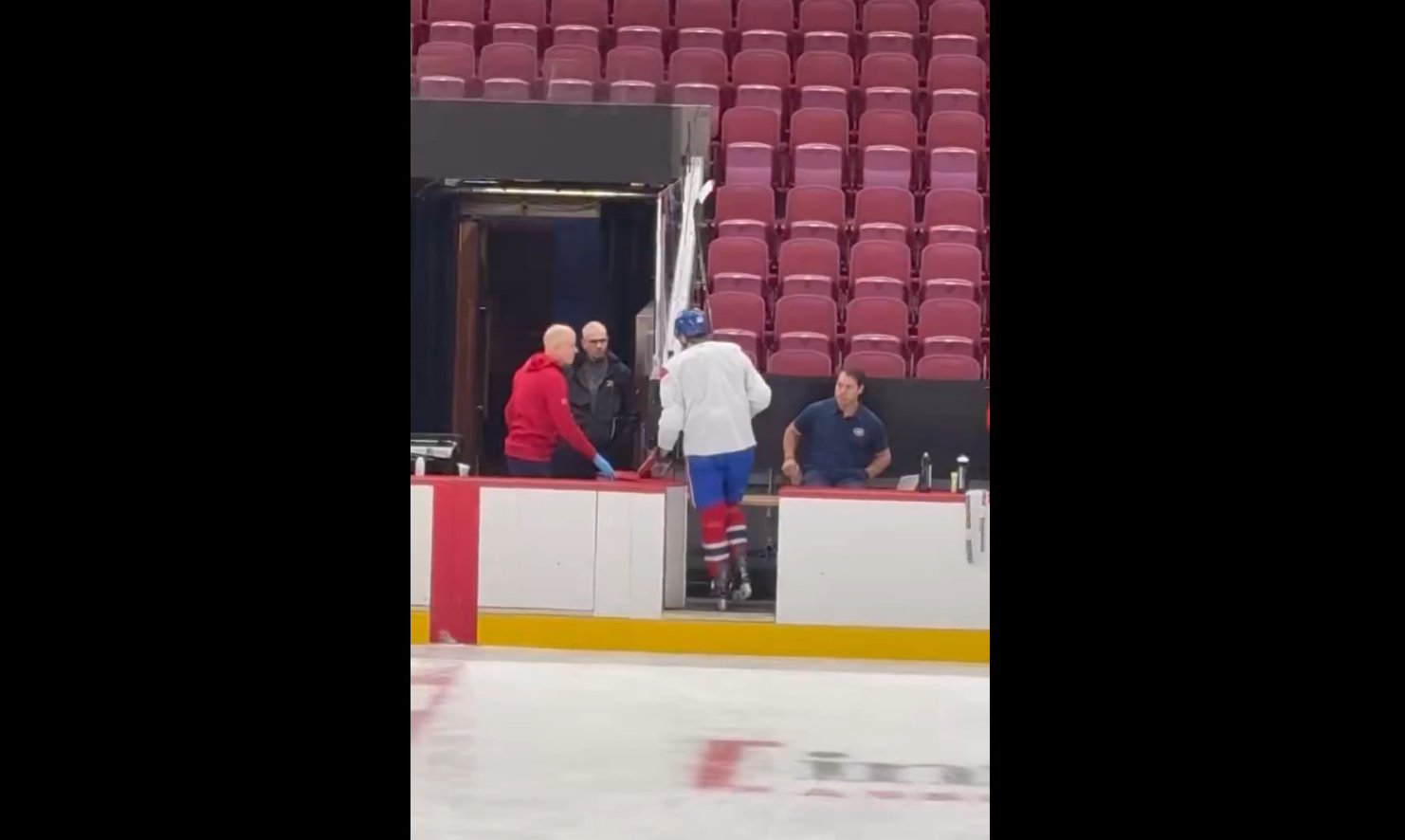 Florian Xhekaj quitte l'entraînement après quelques minutes seulement