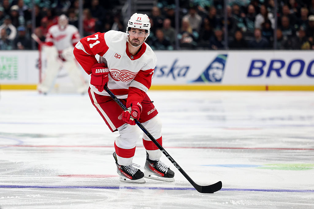 Dylan Larkin à Montréal : "Kris Draper n'irait pas aux matchs du CH si c'était impossible"